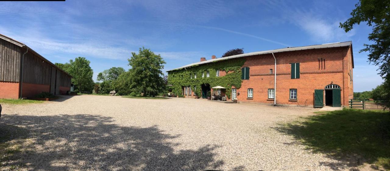 Ferienwohnung 2 Hof Flueh Klenzau エクステリア 写真